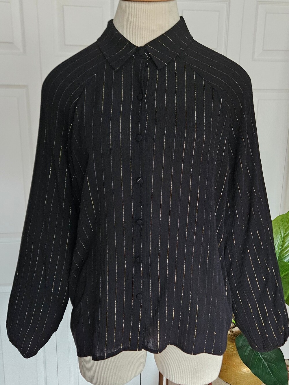 NWT Oat New York Black Gold Metallic Shimmer Pinstripe Button Down Blouse Top S
